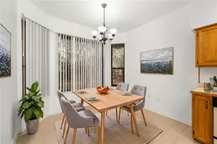 568 NW 39th Dr, Gainesville, FL 32607 - Photo 9