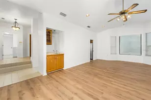 568 NW 39th Dr, Gainesville, FL 32607 - Photo 5