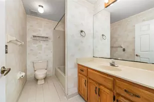 568 NW 39th Dr, Gainesville, FL 32607 - Photo 15