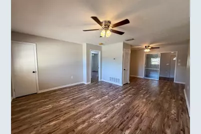 200 Belmont Drive, Palatka, FL 32177 - Photo 9