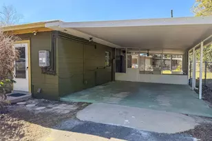 200 Belmont Dr, Palatka, FL 32177 - Photo 5