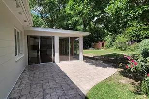 2201 NW 36th Dr, Gainesville, FL 32605 - Photo 33