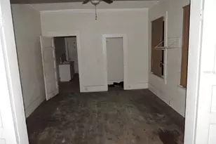 1322 NW 12th St, Gainesville, FL 32601 - Photo 9