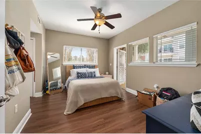 1460 NW 3rd Place #212, Gainesville, FL 32603 - Photo 5