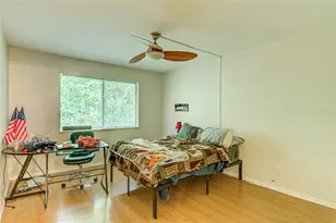 1015 SW 9th St, Gainesville, FL 32601 - Photo 13