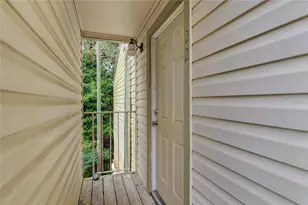 1015 SW 9th St, Gainesville, FL 32601 - Photo 5