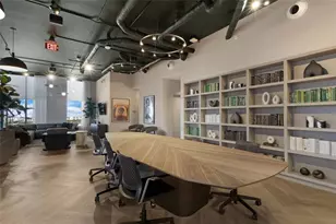 121 NE 5th St, Miami, FL 33132 - Photo 29