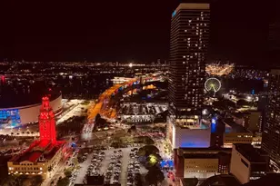 121 NE 5th St, Miami, FL 33132 - Photo 13