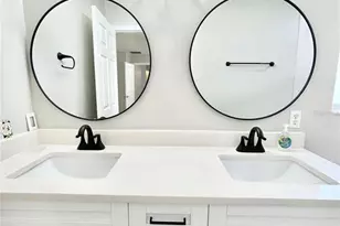 3648 NW 7th Pl, Gainesville, FL 32607 - Photo 13