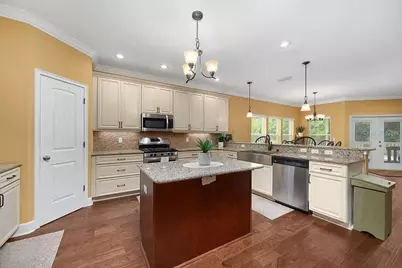 7827 SW 79th Drive, Gainesville, FL 32608 - Photo 9