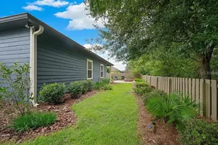 7827 SW 79th Dr, Gainesville, FL 32608 - Photo 29