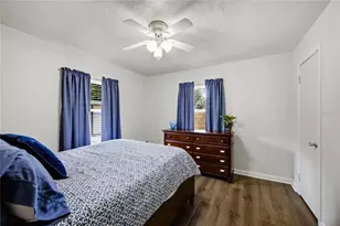 24 NE 45th St, Gainesville, FL 32641 - Photo 15