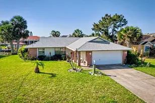 109 Coral Reef Ct N, Palm Coast, FL 32137 - Photo 1