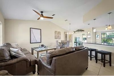 109 Coral Reef Court N, Palm Coast, FL 32137 - Photo 5