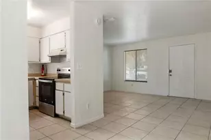 1031 SW 61st St, Gainesville, FL 32607 - Photo 7