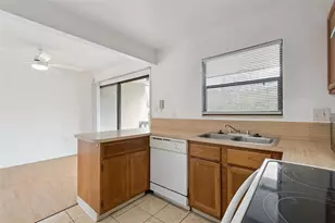 2811 SW Archer Rd, Gainesville, FL 32608 - Photo 17