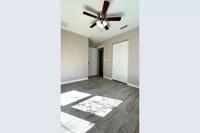 2411 NE 11th Street, Gainesville, FL 32609 - Photo 19