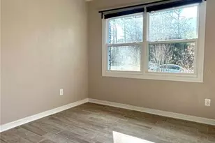 2411 NE 11th St, Gainesville, FL 32609 - Photo 13