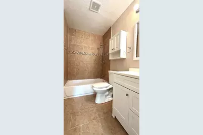 2411 NE 11th Street, Gainesville, FL 32609 - Photo 15