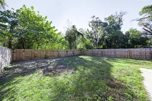 1111 SE 2nd Ave, Gainesville, FL 32641 - Photo 11