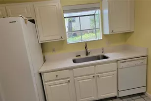 5250 SW 97th Dr, Gainesville, FL 32608 - Photo 5