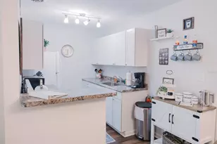 1700 SW 16th Ct, Gainesville, FL 32608 - Photo 7