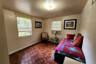 1030 NE 9th St, Gainesville, FL 32609 - Photo 17