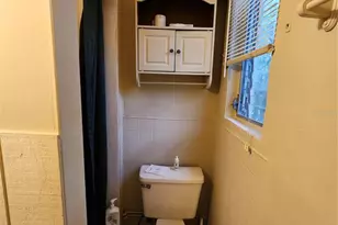 1030 NE 9th St, Gainesville, FL 32609 - Photo 23