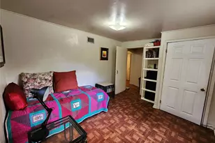 1030 NE 9th St, Gainesville, FL 32609 - Photo 15