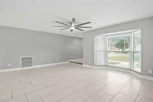 12947 88th Ave, Seminole, FL 33776 - Photo 9