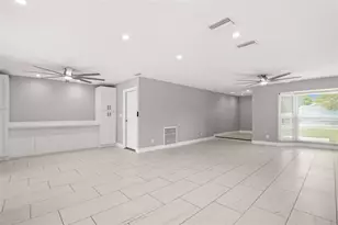 12947 88th Ave, Seminole, FL 33776 - Photo 7