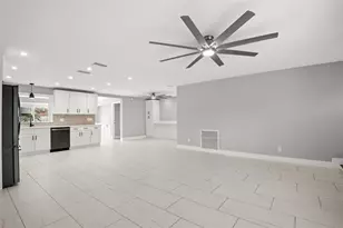 12947 88th Ave, Seminole, FL 33776 - Photo 5