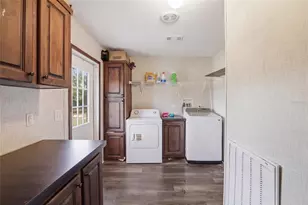 710 SW Scout Gln, Fort White, FL 32038 - Photo 17