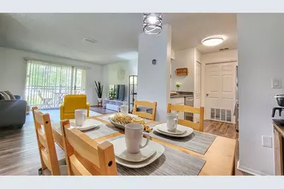 3705 SW 27th Street #224, Gainesville, FL 32608 - Photo 5