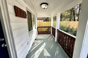 1030 NE 1st Ave, Gainesville, FL 32601 - Photo 3