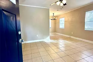 1030 NE 1st Ave, Gainesville, FL 32601 - Photo 5