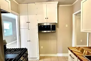 1030 NE 1st Ave, Gainesville, FL 32601 - Photo 11