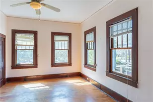 1106 NE 4 St, Gainesville, FL 32601 - Photo 23