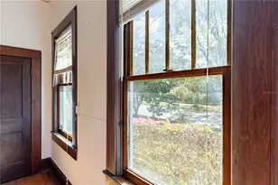 1106 NE 4 St, Gainesville, FL 32601 - Photo 25