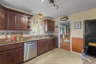 101 Orange St, Satsuma, FL 32189 - Photo 11