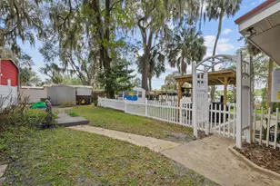101 Orange St, Satsuma, FL 32189 - Photo 39