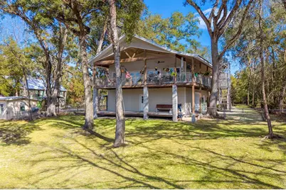 498 SW Manatee Terrace, Fort White, FL 32038 - Photo 1