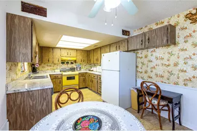 16529 Orange Avenue, Umatilla, FL 32784 - Photo 5