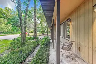 3729 SW 15th St, Gainesville, FL 32608 - Photo 17