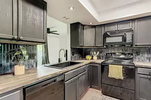 3729 SW 15th St, Gainesville, FL 32608 - Photo 11