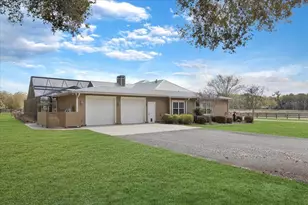 23748 NW 142nd Ave, High Springs, FL 32643 - Photo 3