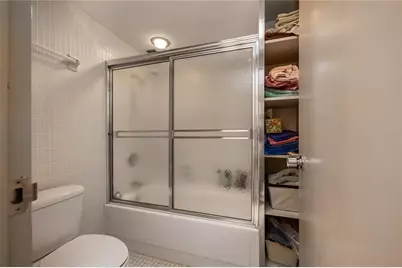 1717 NW 23rd Avenue #2 D, Gainesville, FL 32605 - Photo 23