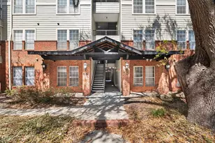 1142 SW 9th Rd, Gainesville, FL 32601 - Photo 3