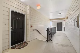 1142 SW 9th Rd, Gainesville, FL 32601 - Photo 5