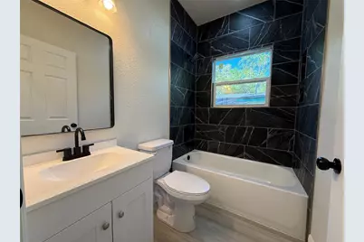 1311 NE 3rd Avenue, Gainesville, FL 32641 - Photo 7